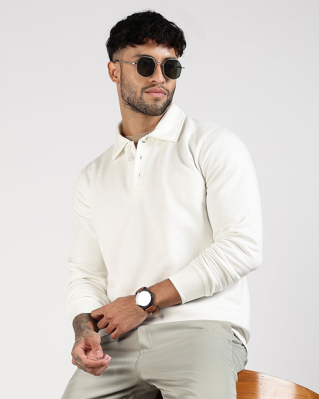 Relaxed Fit Buttoned Sweatshirt - White